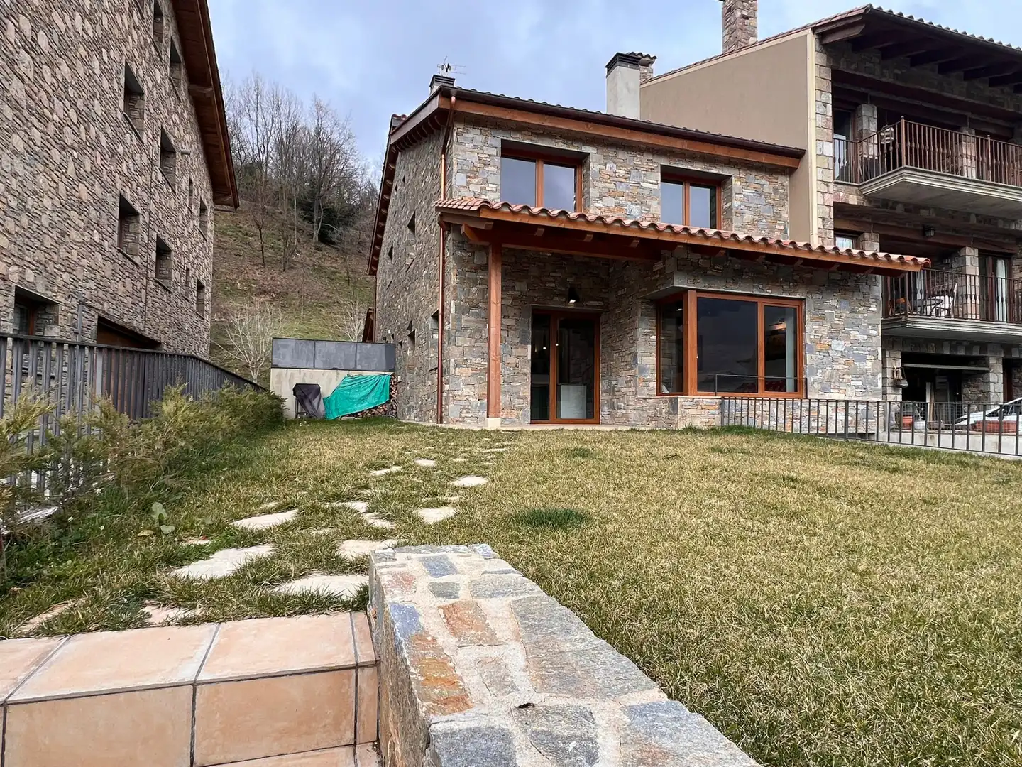 Vista exterior de Casa adosada en venta en Llanars con Calefacción, Jardín privado y Parquet