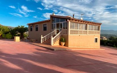 Vista exterior de Casa o xalet en venda en Sax amb Aire condicionat, Piscina i Balcó