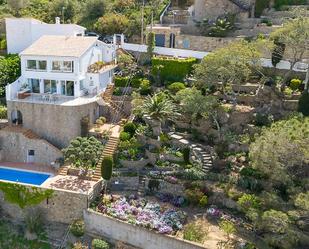 Jardí de Finca rústica en venda en Roses amb Aire condicionat, Terrassa i Piscina