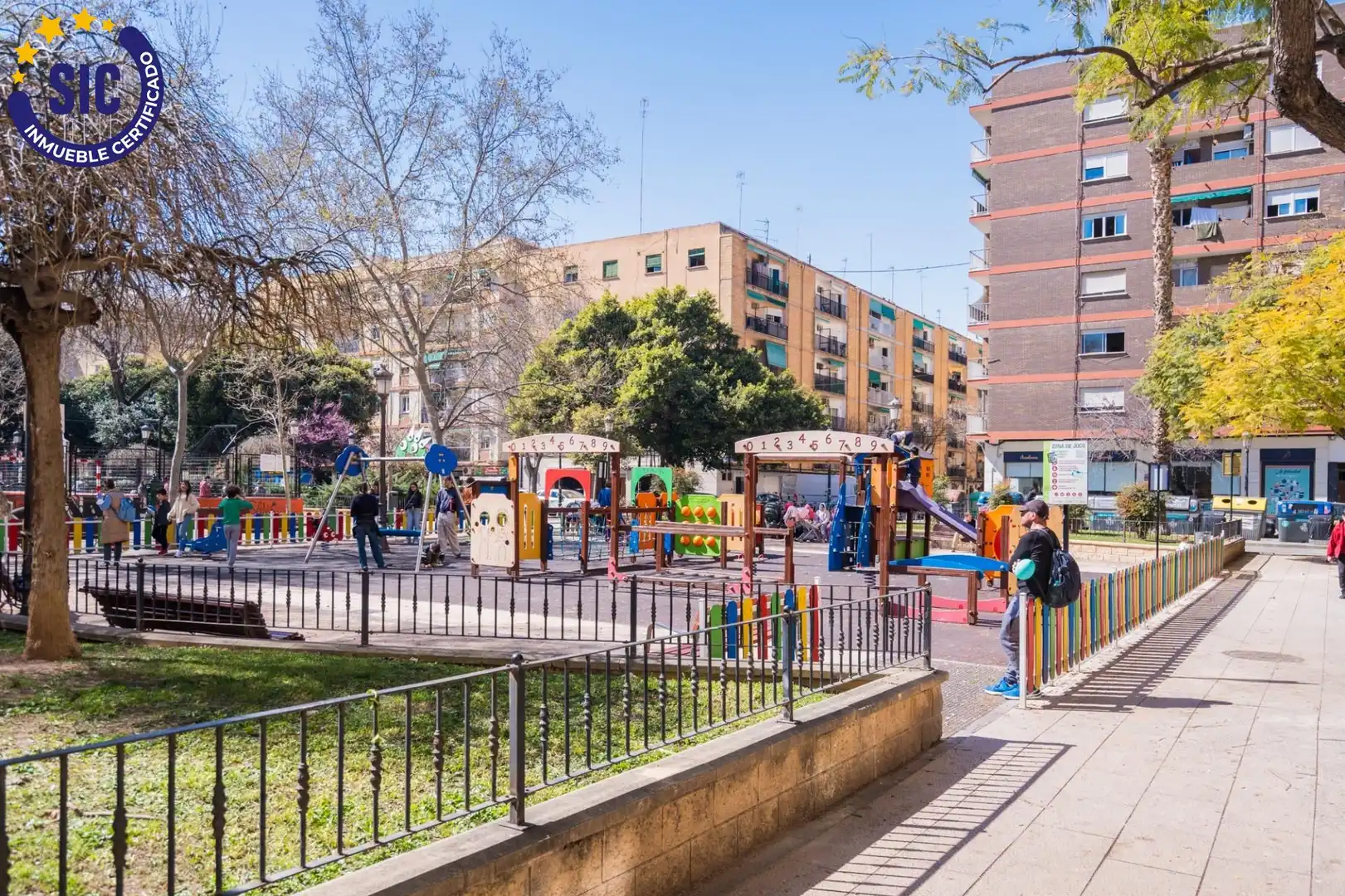 Vista exterior de Ático en venta en Valencia con Aire acondicionado, Calefacción y Parquet