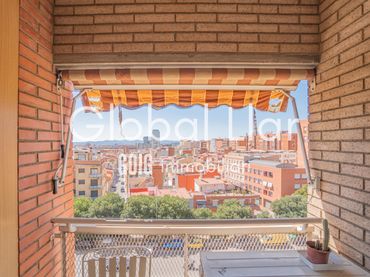 Flat with balcony for sale in Carrer d'Antoni Forrellad