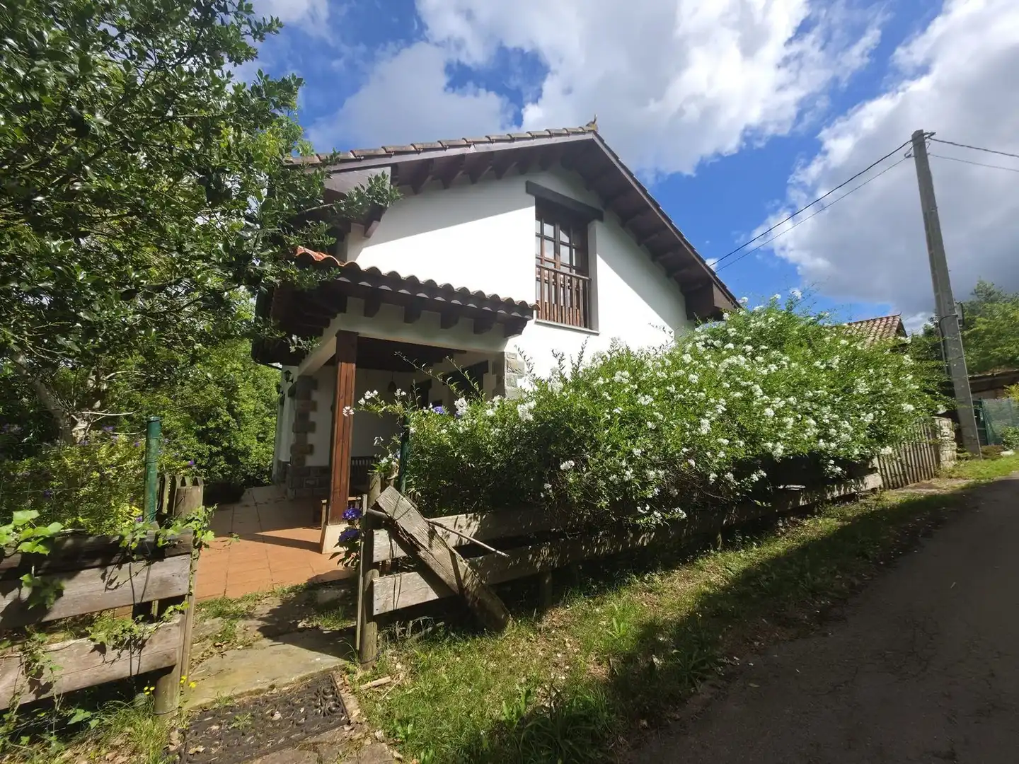 Vista exterior de Casa o xalet de lloguer en Villaviciosa amb Calefacció, Terrassa i Traster