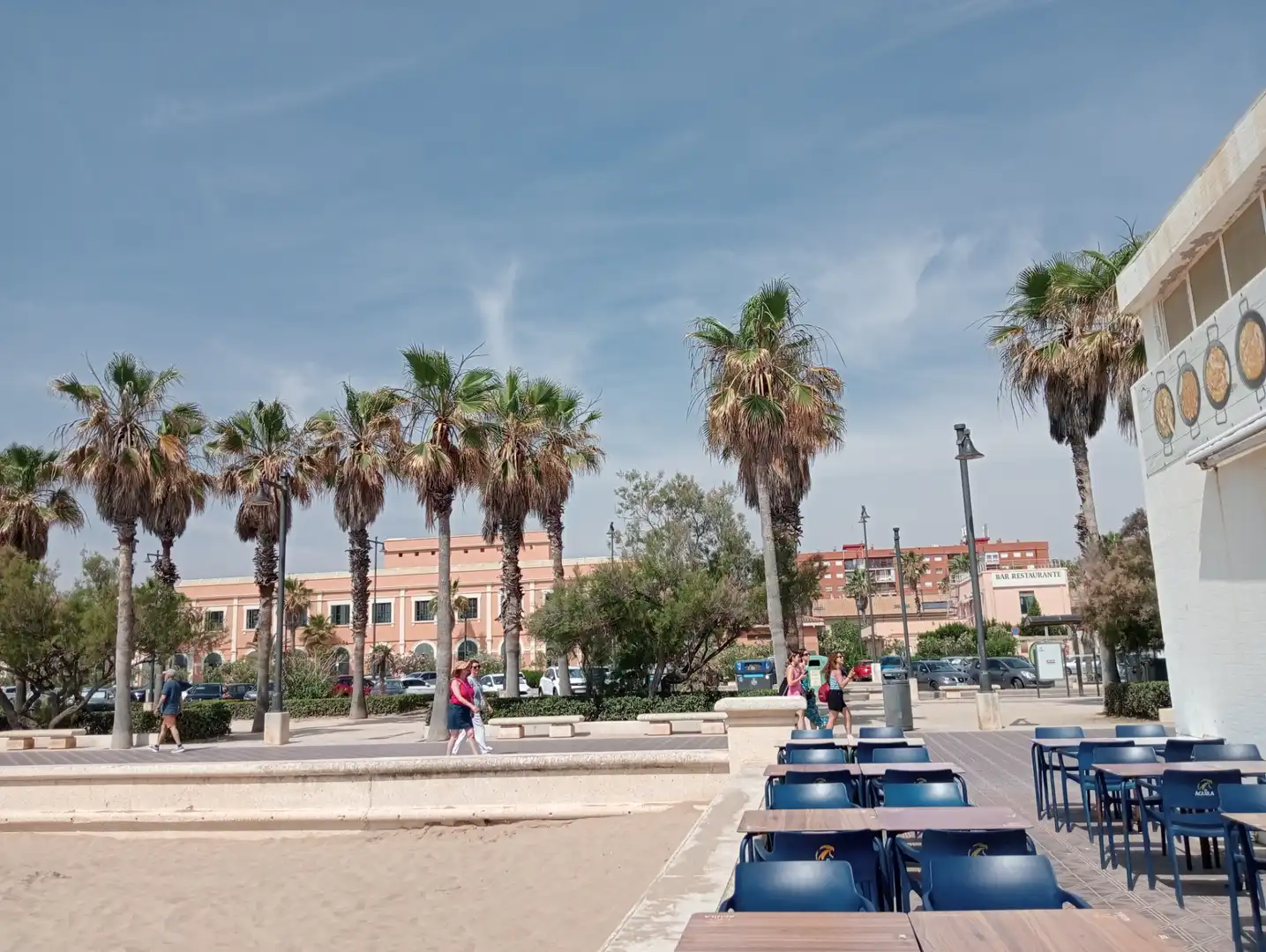Vista exterior de Pis en venda en Valencia amb Parquet, Moblat i Forn