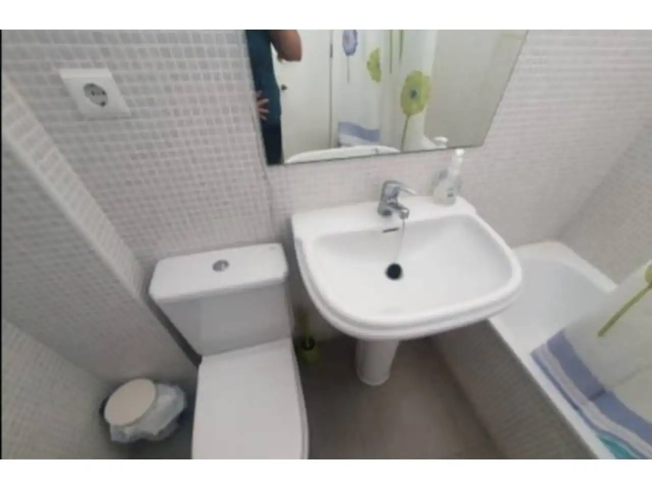 Bany de Pis en venda en Alicante / Alacant amb Aire condicionat, Calefacció i Terrassa
