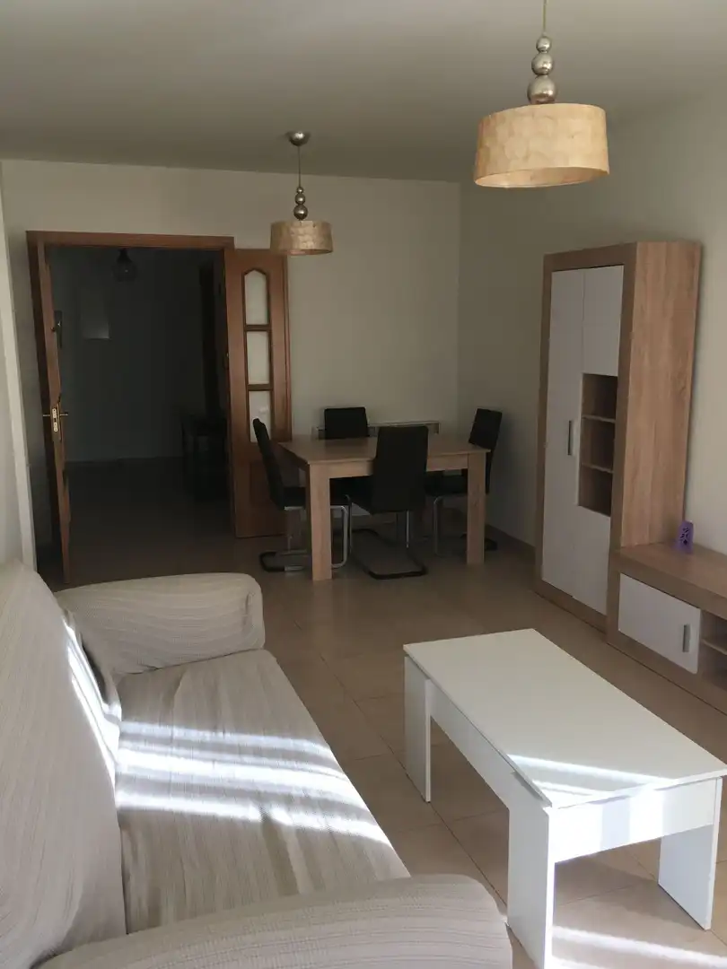 Wohnzimmer von Wohnung zur Miete in Cedillo del Condado mit Heizung und Möbliert