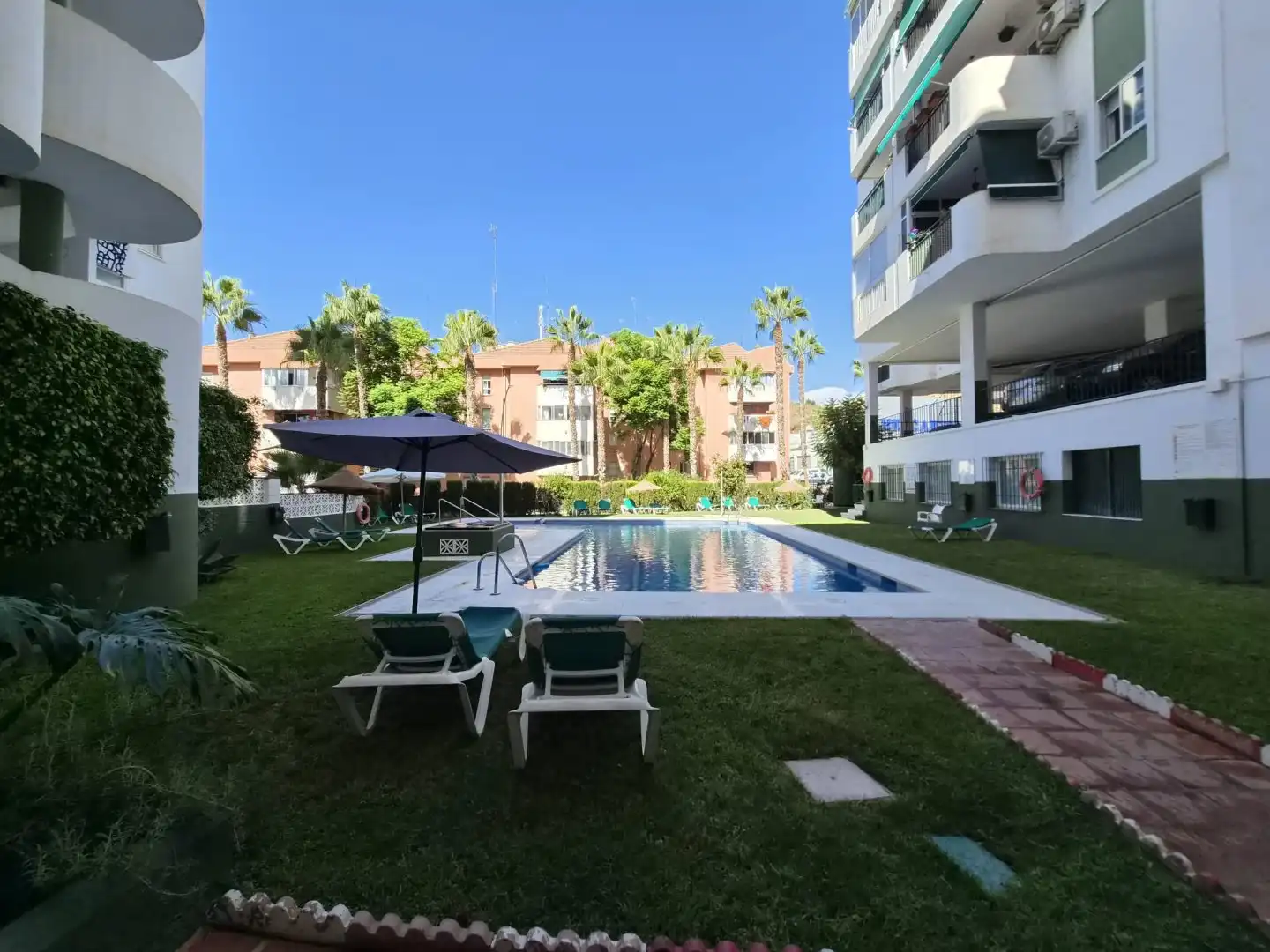 Piscina de Piso en venta en Rincón de la Victoria con Aire acondicionado, Calefacción y Terraza