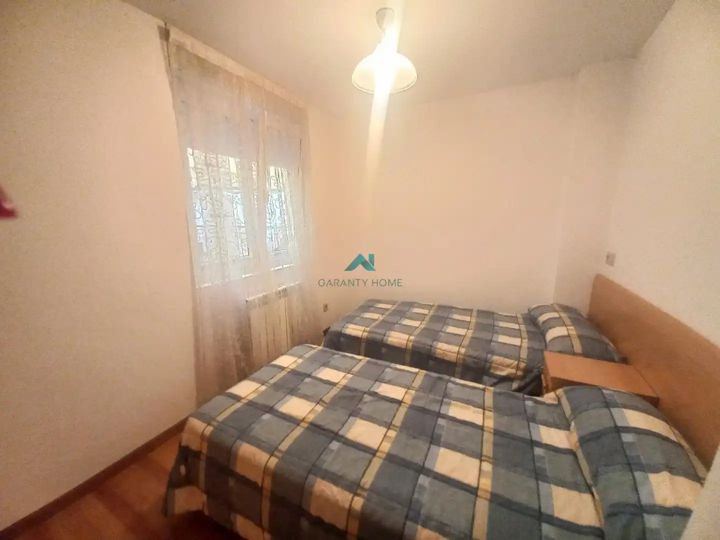 Schlafzimmer von Erdgeschoss zum Verkauf in Laredo mit Möbliert