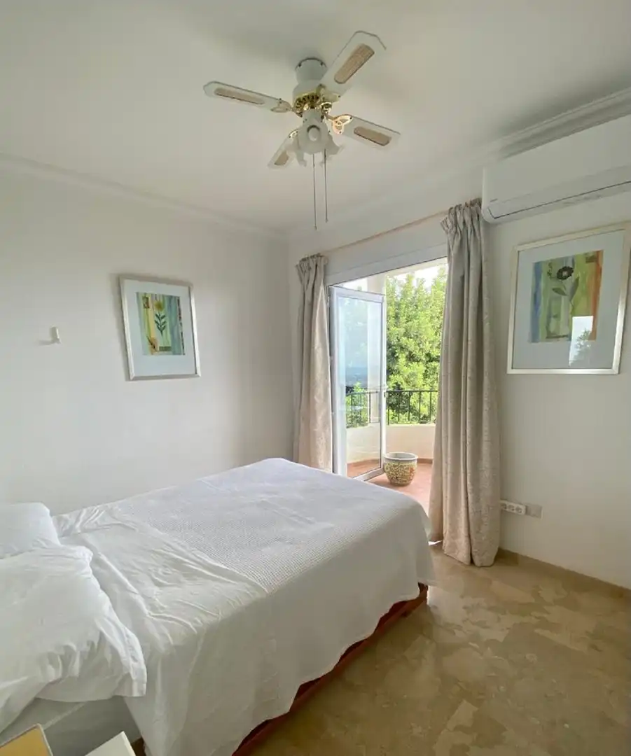 Dormitori de Casa o xalet en venda en Mijas amb Piscina