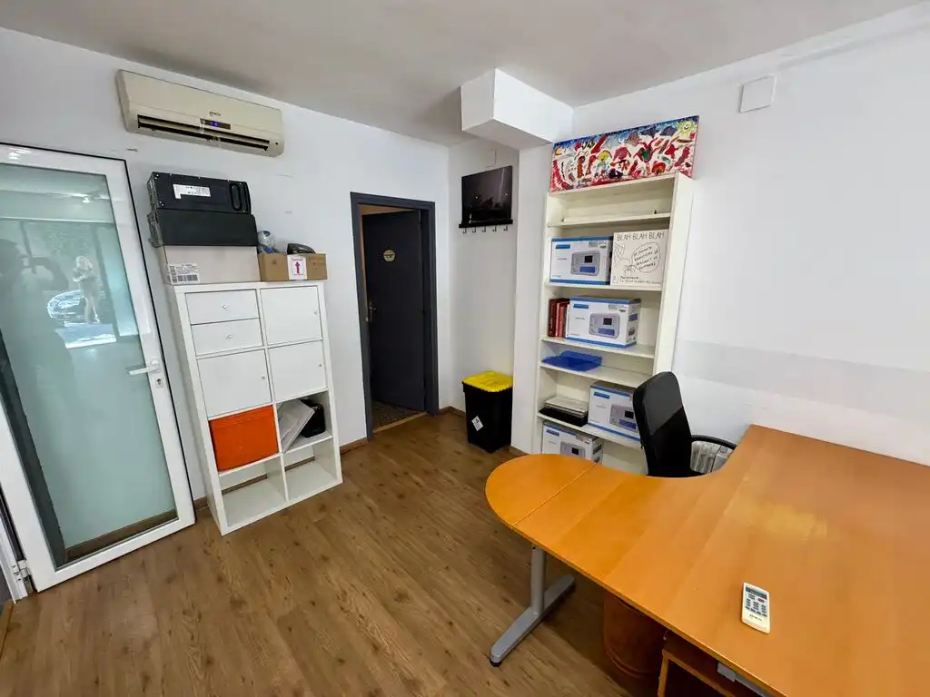 Local comercial en venta en de Josep Sangenís, imagen 23