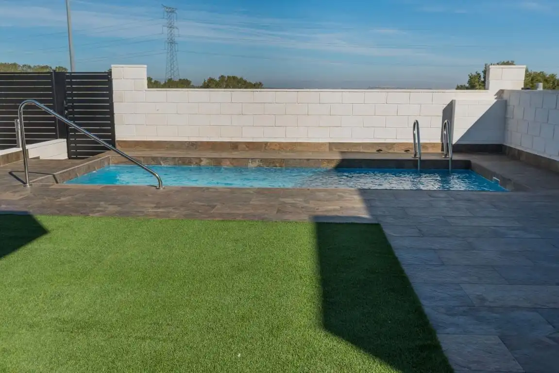 Chalet con piscina en venta en Orihuela Costa, imagen 2