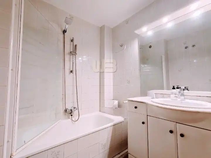 Piso con terraza en venta en Carrer de Casanova, imagen 26