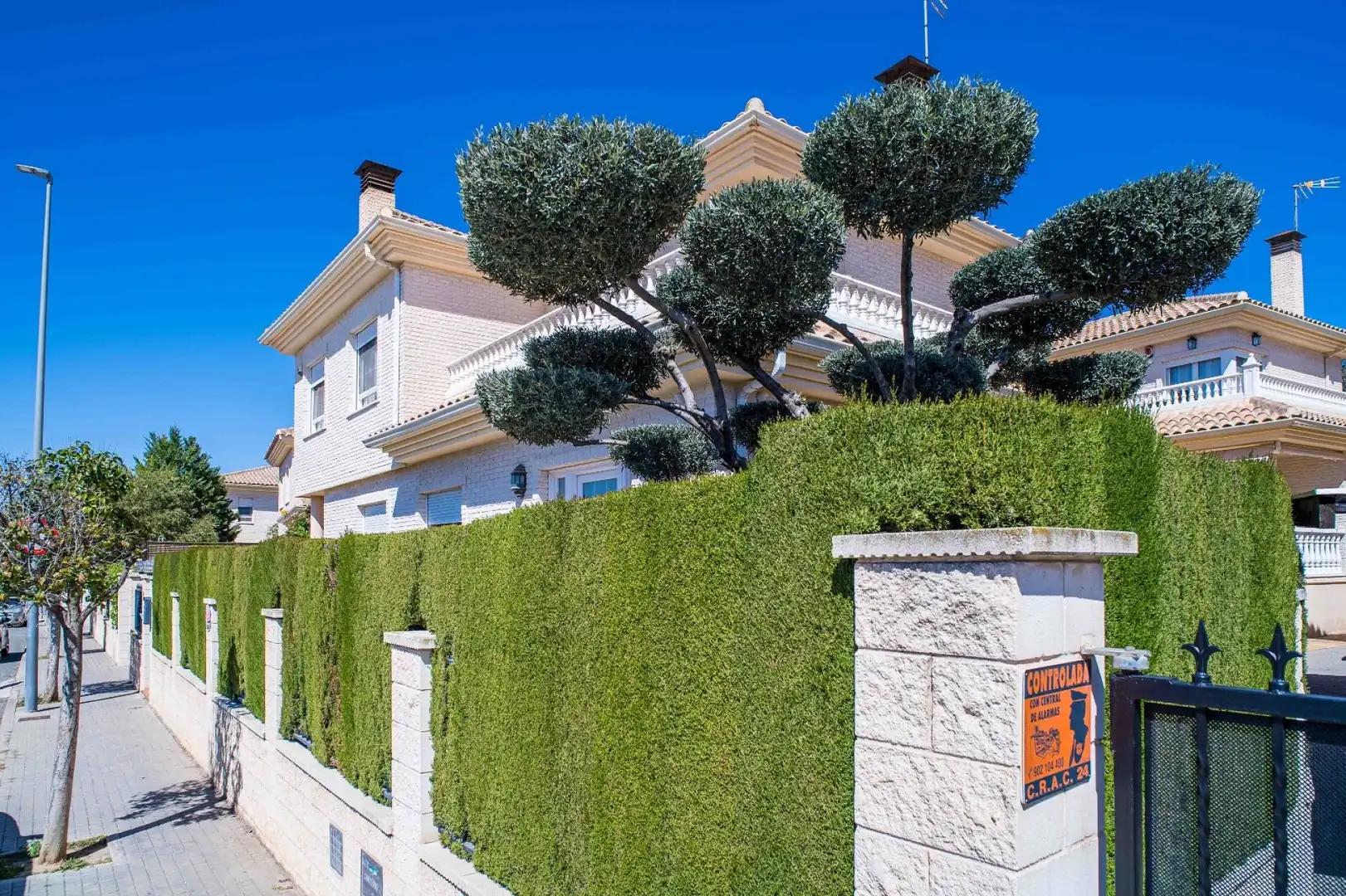 Vista exterior de Casa o chalet en venta en Elda con Aire acondicionado, Calefacción y Jardín privado