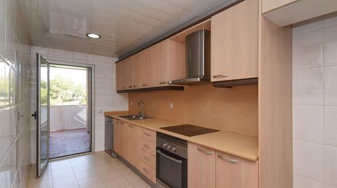 Foto 4 de Apartamento en venta en C/ María Riba, Via Europa - Parc Central, Mataró