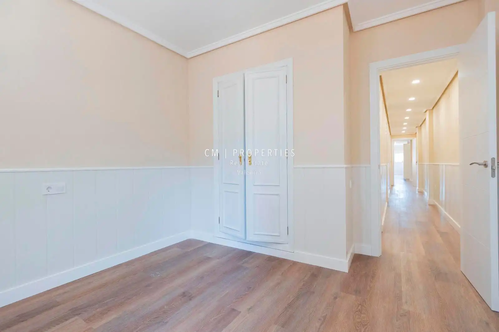 Piso en venta en Valencia con Aire acondicionado, Calefacción y Parquet