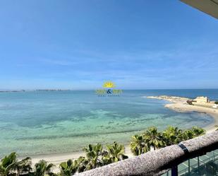 Vista exterior de Apartament de lloguer en La Manga del Mar Menor amb Calefacció, Terrassa i Piscina