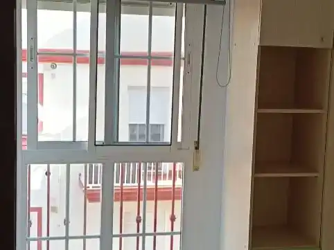 Terrasse von Wohnung zur Miete in La Línea de la Concepción mit Klimaanlage und Balkon