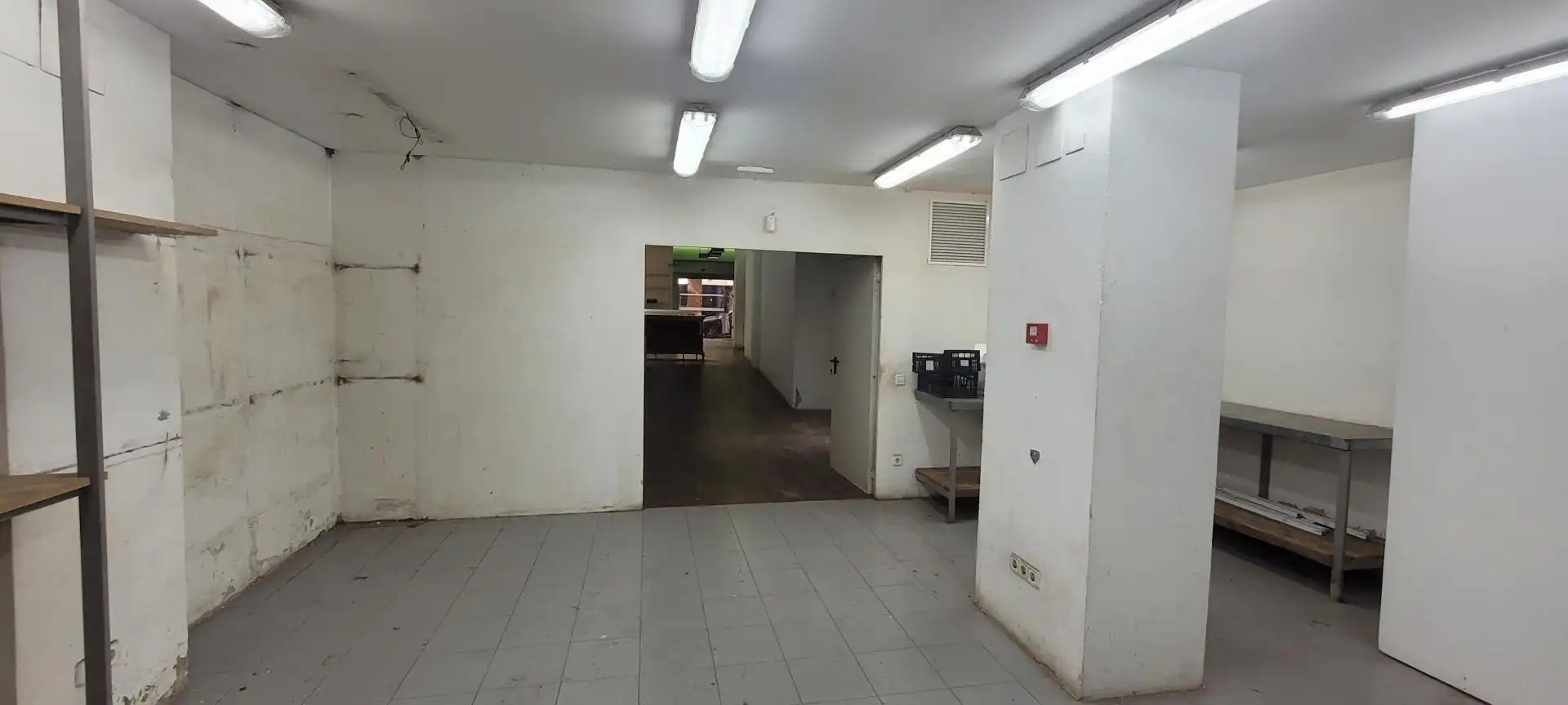 Gewerbefläche zum Verkauf in Carrer de Viladomat, imagen 18