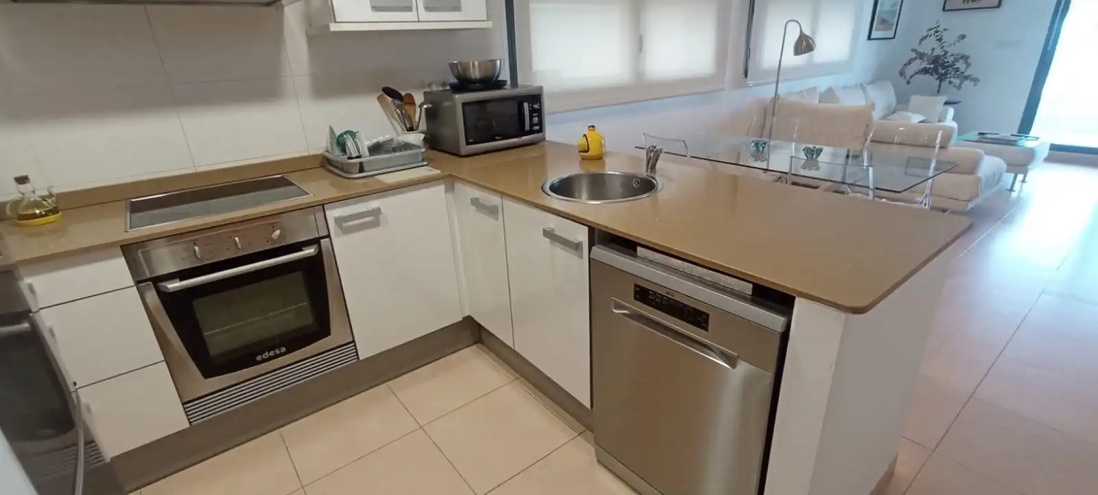Cocina de Apartamento de alquiler en Vinaròs con Aire acondicionado, Calefacción y Jardín privado
