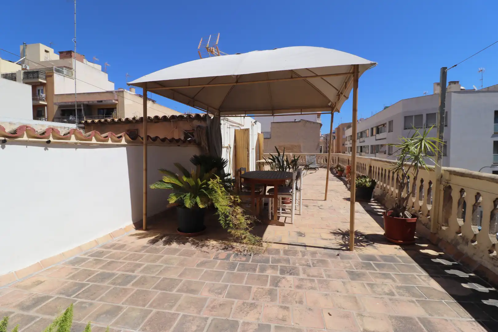 Terrasse von Dachboden zum Verkauf in  Palma de Mallorca mit Klimaanlage, Terrasse und Ofen