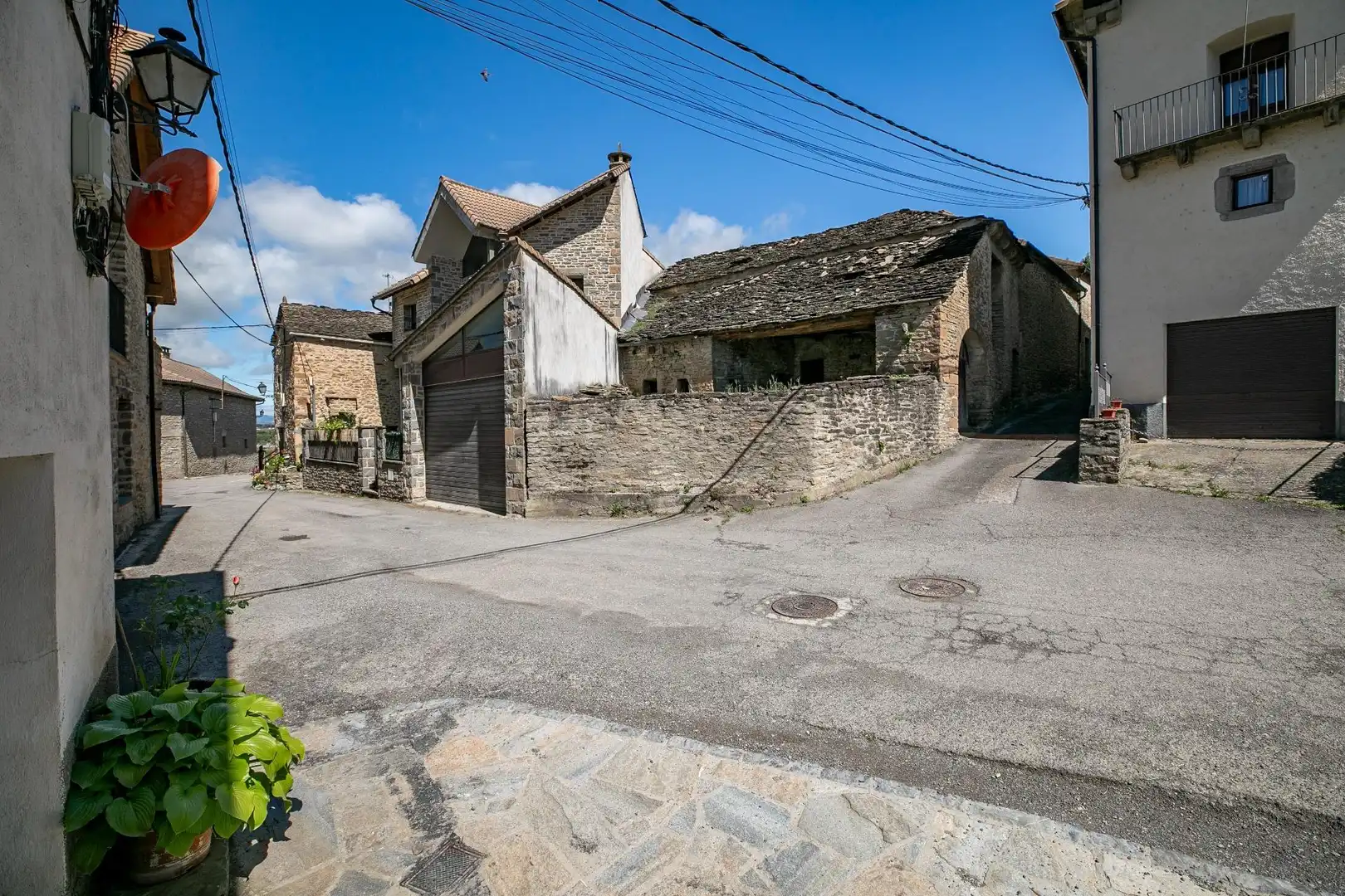 Exterior view of Country homes for sale in Sabiñánigo