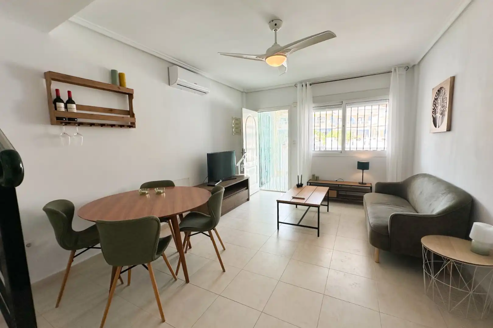 Sala de estar de Apartamento de alquiler en Rojales con Aire acondicionado, Terraza y Piscina