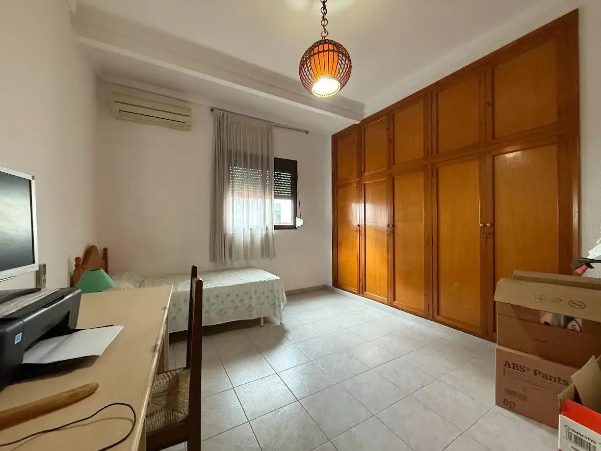 Habitación de Piso en venta en Mislata con Terraza, Trastero y Balcón