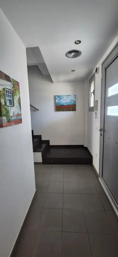 Einfamilien-Reihenhaus zum Verkauf in Mont-roig del Camp mit Klimaanlage, Privatgarten und Terrasse