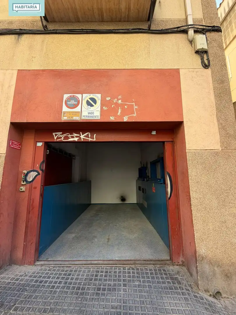 Aparcament de Garatge en venda en Centro