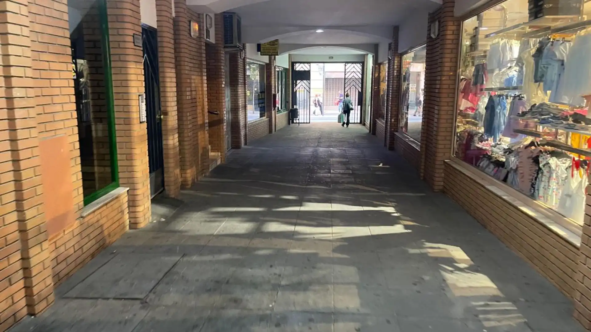 Local en venta en Linares