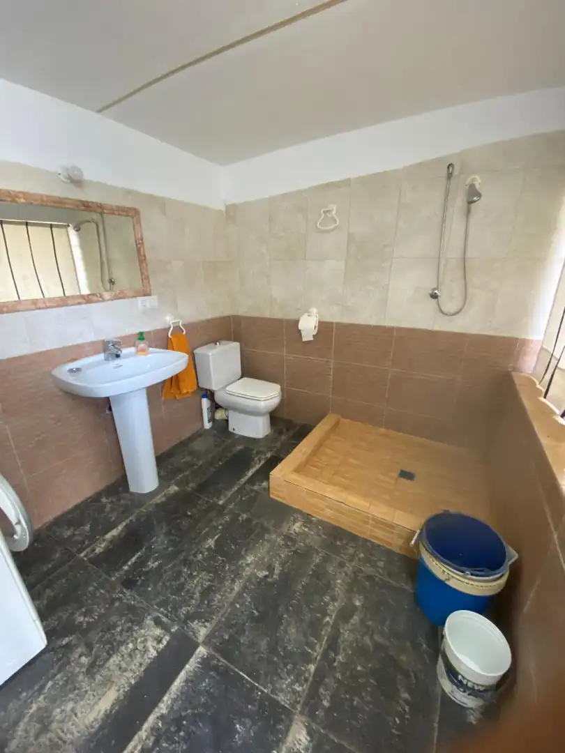 Bany de Casa o xalet en venda en L'Alcora amb Aire condicionat, Calefacció i Jardí privat
