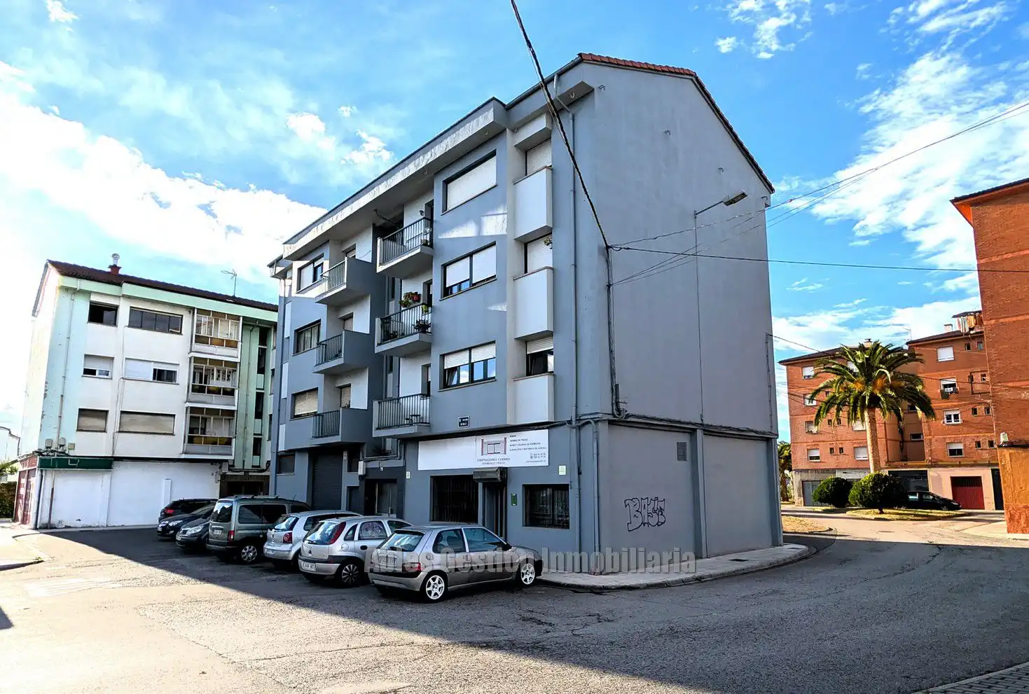 Außenansicht von Wohnung zum Verkauf in Siero mit Heizung und Terrasse