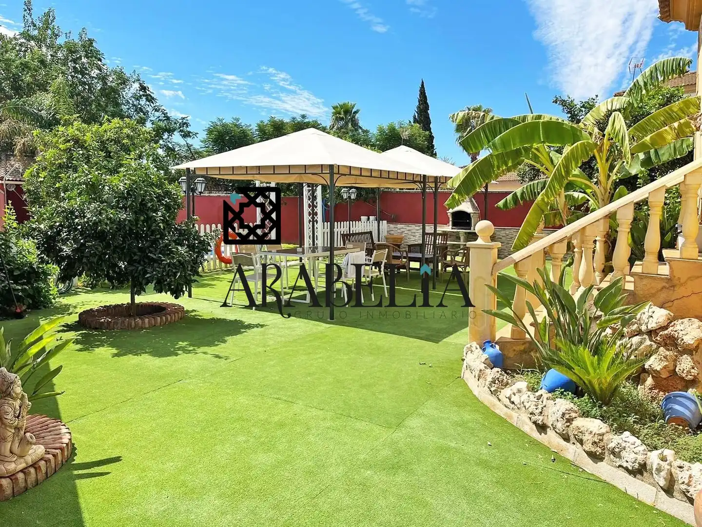 Villa con piscina in vendita a Periurbano Oeste - Sierra
