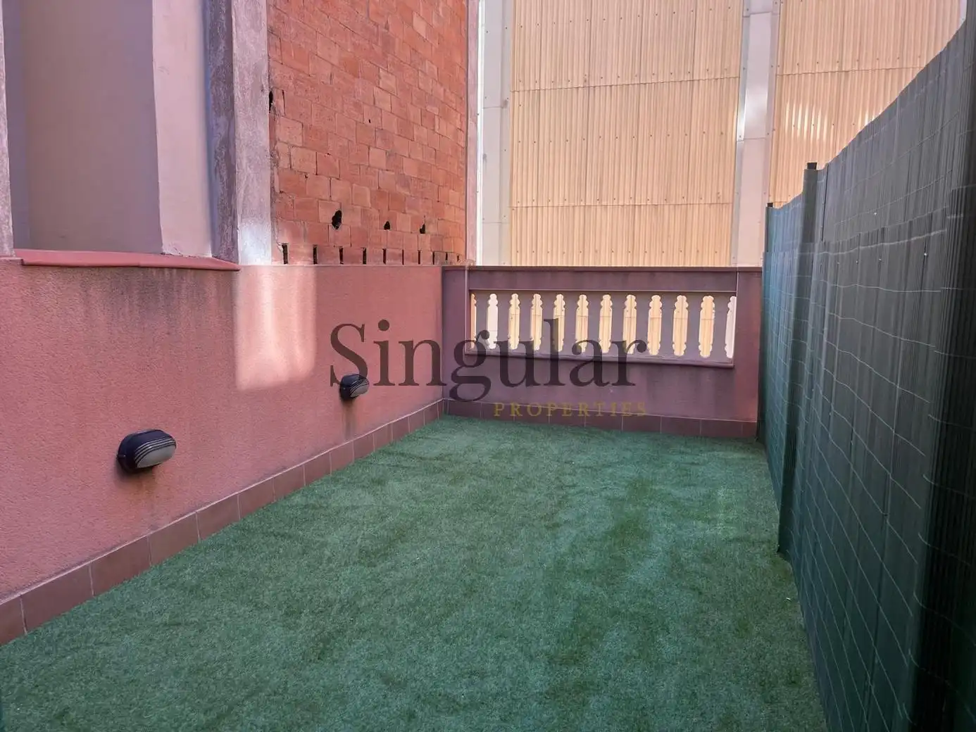 Terrasse von Wohnung zum Verkauf in  Barcelona Capital mit Klimaanlage