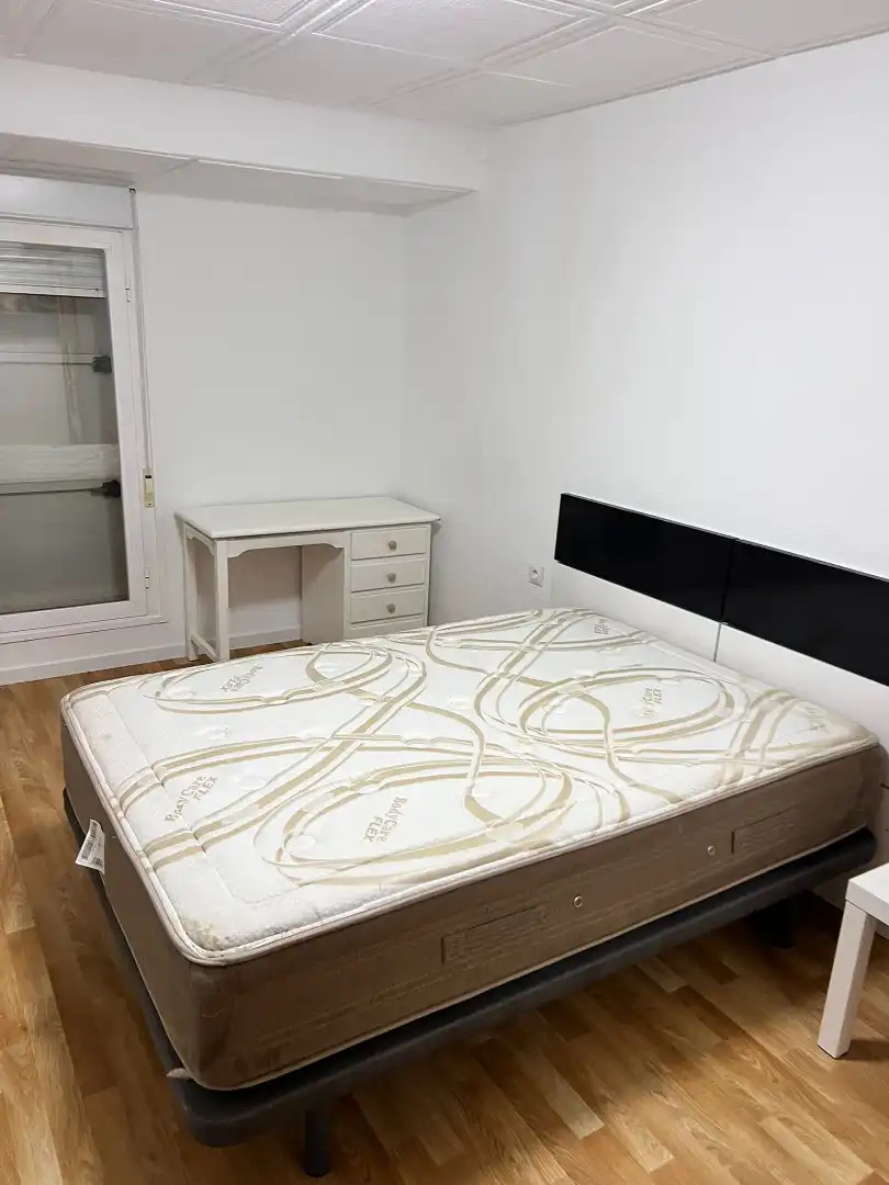 Schlafzimmer von Country house zur Miete in Fuente El Saz de Jarama mit Klimaanlage, Privatgarten und Abstellraum