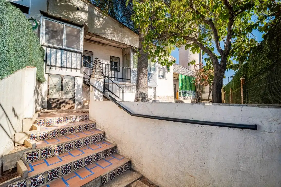 Semi-detached house with pool for sale in Los Villares, imagen 7