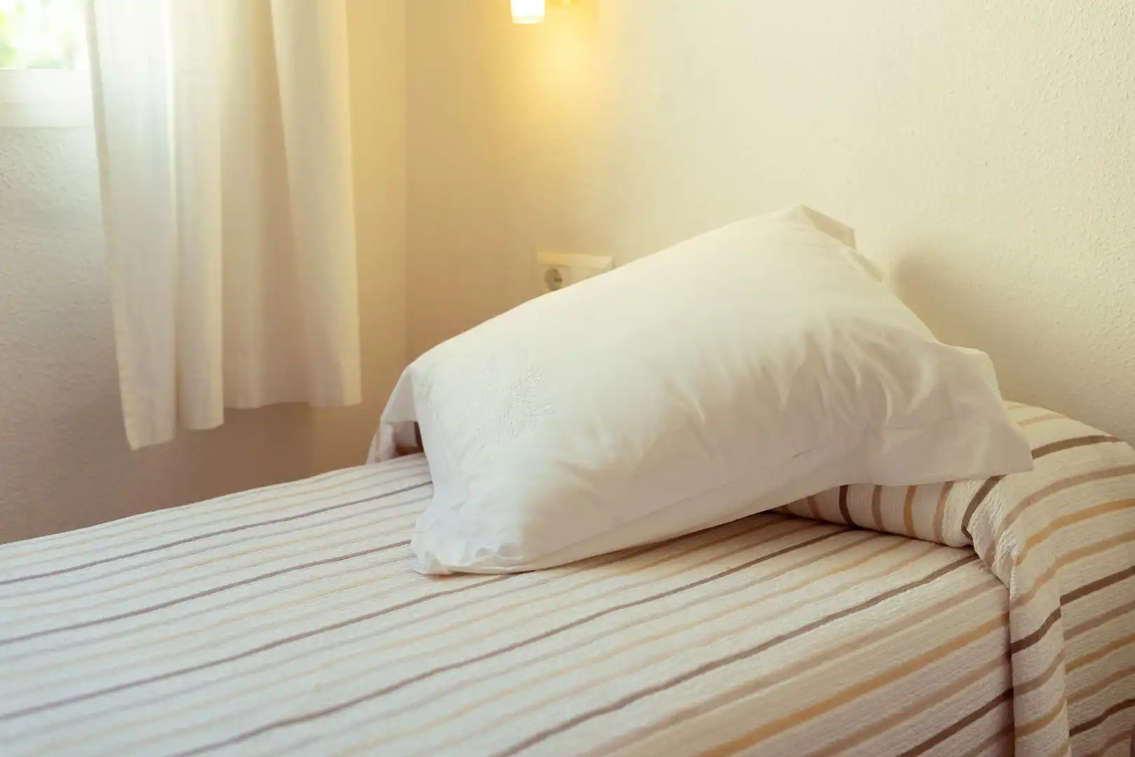 Habitación de Apartamento en venta en Fuengirola con Aire acondicionado, Terraza y Amueblado