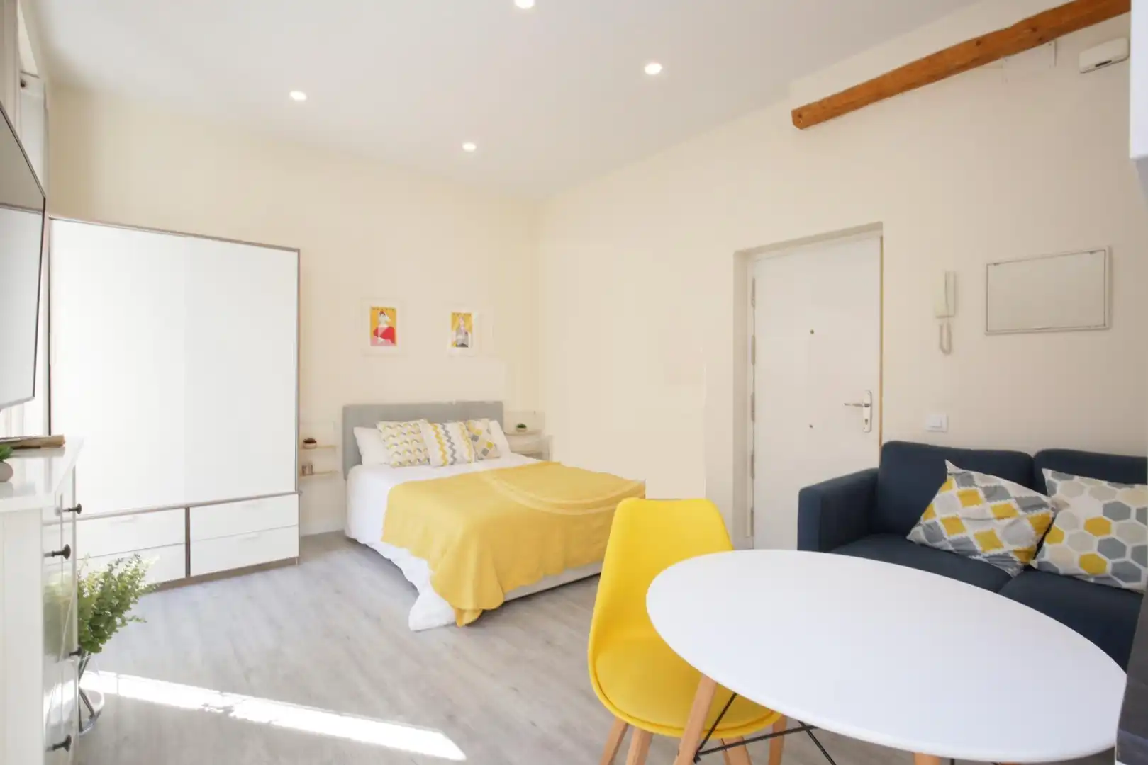 Habitación de Piso de alquiler en Madrid con Aire acondicionado, Calefacción y Amueblado