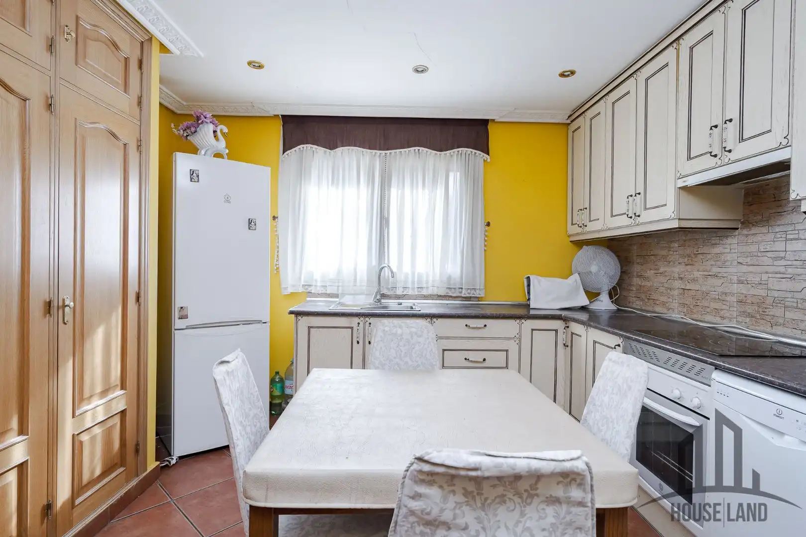Cuina de Casa o xalet en venda en Uceda amb Calefacció, Jardí privat i Terrassa