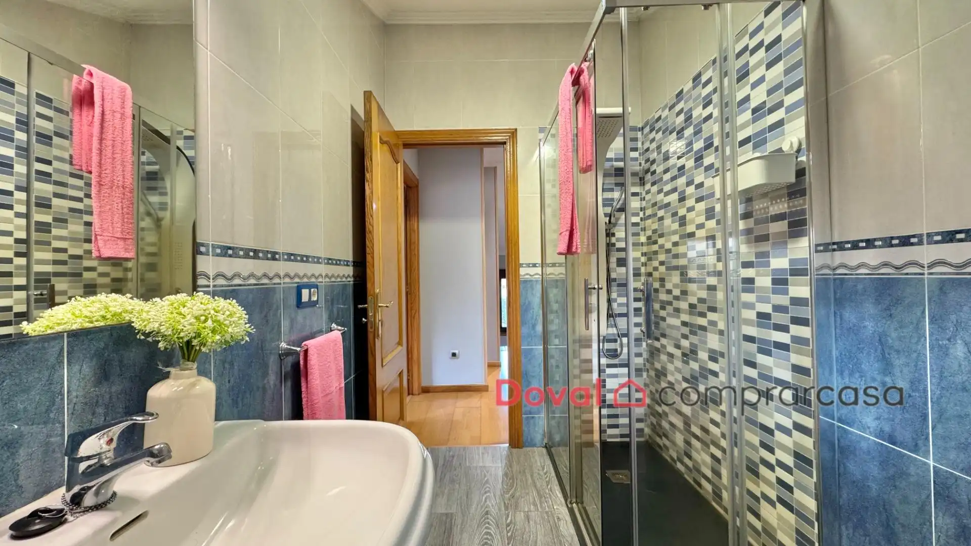 Bany de Casa o xalet en venda en Salceda de Caselas amb Calefacció, Jardí privat i Terrassa