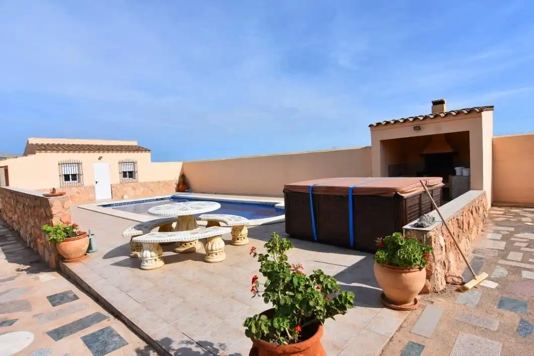 Houses for sale in Carretera LA CAÑADA, 1, Valladolises y Lo Jurado