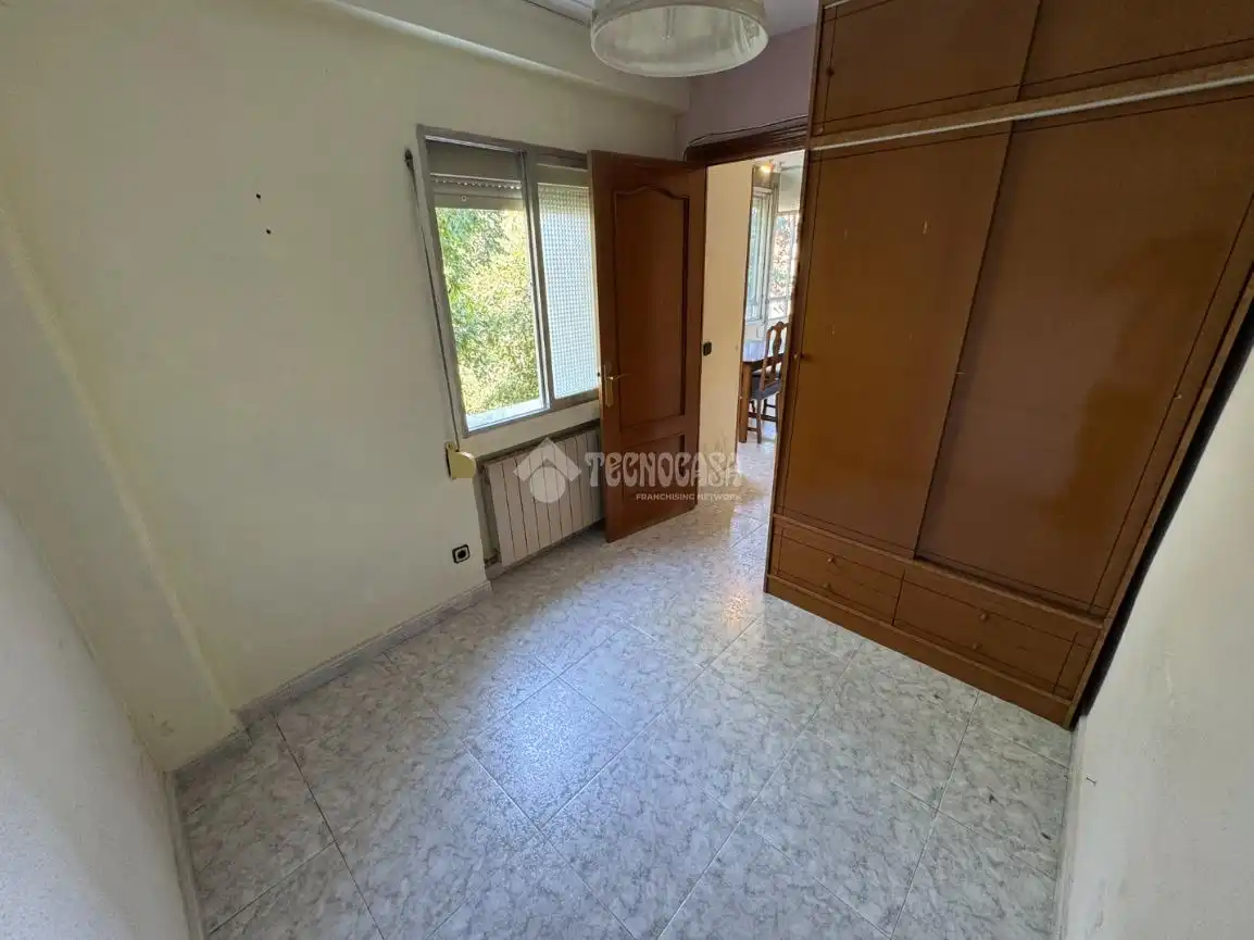 Habitación de Piso en venta en Madrid con Calefacción y Terraza
