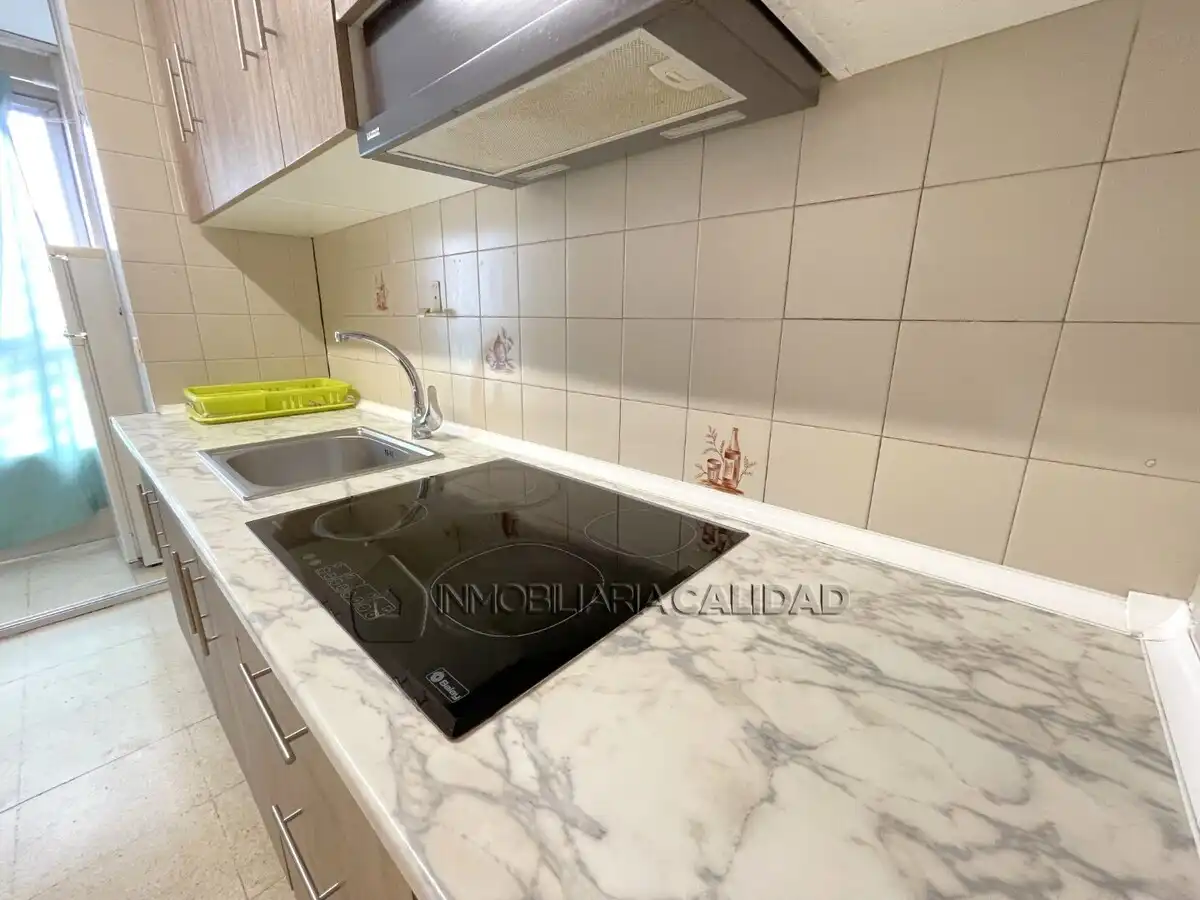 Kitchen of Flat for rent in Burgos  with Heating and Furnished