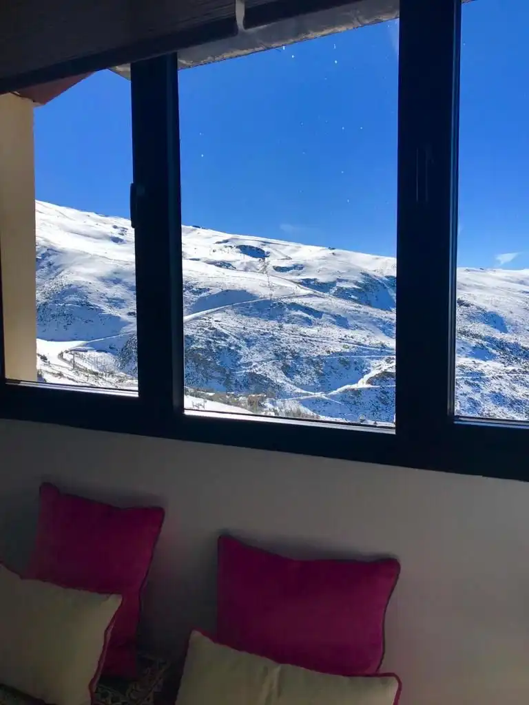 Vista exterior de Piso en venta en Sierra Nevada con Calefacción, Amueblado y Microondas