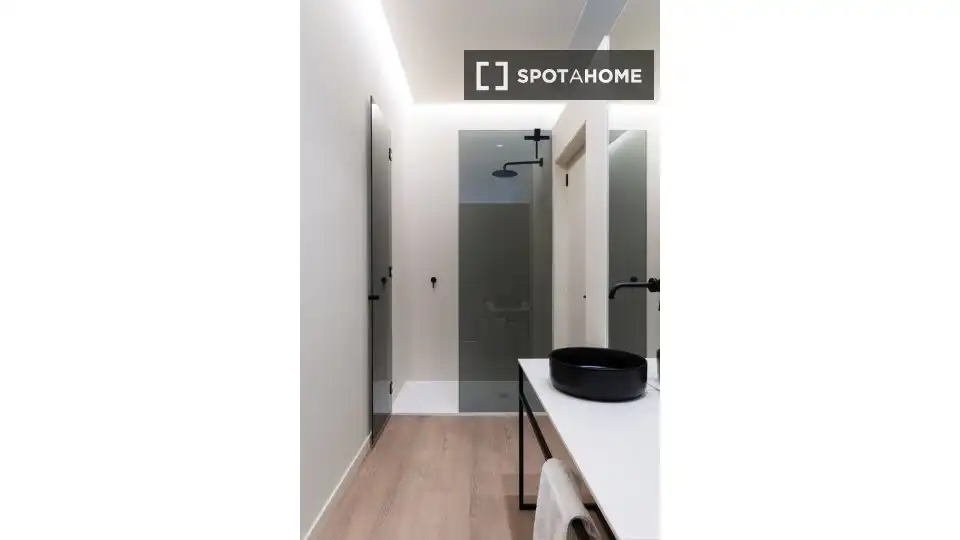 Baño de Piso de alquiler en Catarroja con Aire acondicionado, Calefacción y Amueblado