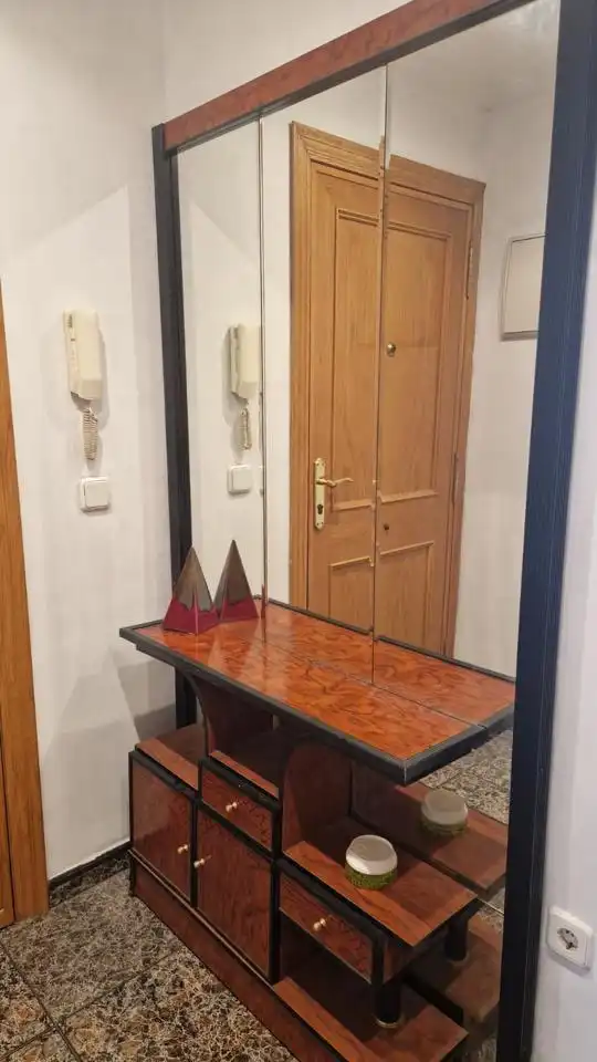 Flat for rent in Moncada  with Air Conditioner and Furnished