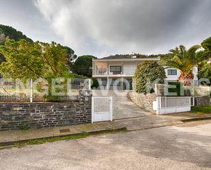 Vista exterior de Casa o xalet en venda en El Port de la Selva amb Aire condicionat, Terrassa i Piscina