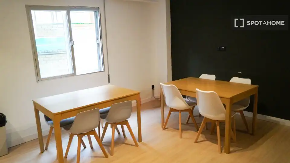 Dining room of Flat for rent in Madrid  with Air Conditioner, Heating and Furnished