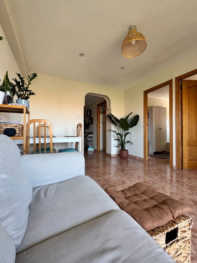 Living room of Flat for sale in Burjassot  with Air Conditioner, Furnished and Oven