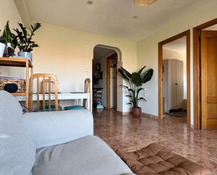 Living room of Flat for sale in Burjassot  with Air Conditioner, Furnished and Oven