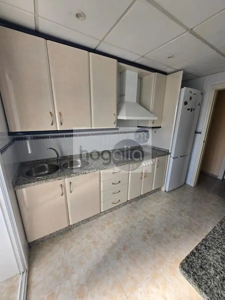 Kitchen of Flat for rent in Sevilla  with Air Conditioner, Terrace and Swimming Pool